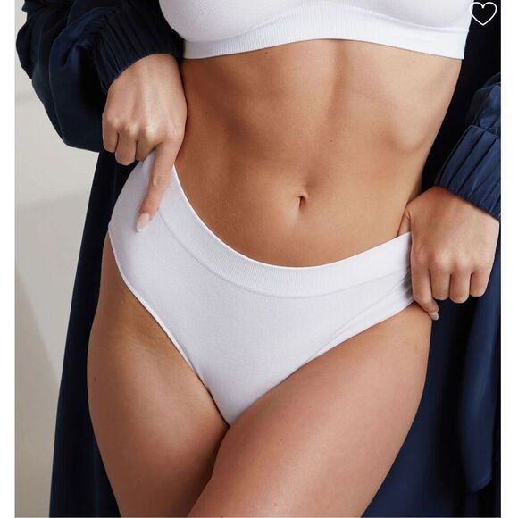 Lunya Seamless Modal Hipster 3 Pair all Size XS NWT All Black - Picture 1 of 8